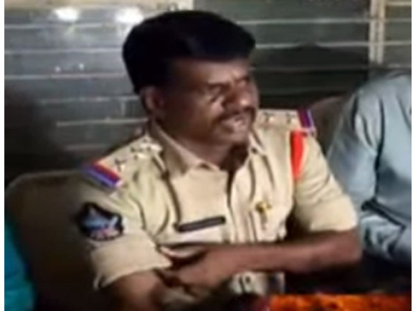 భార్యలకు ముఖాలు చూపలేకపోతున్నాం