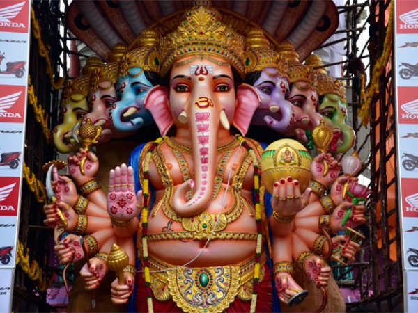 11రోజులపాటు పూజలు