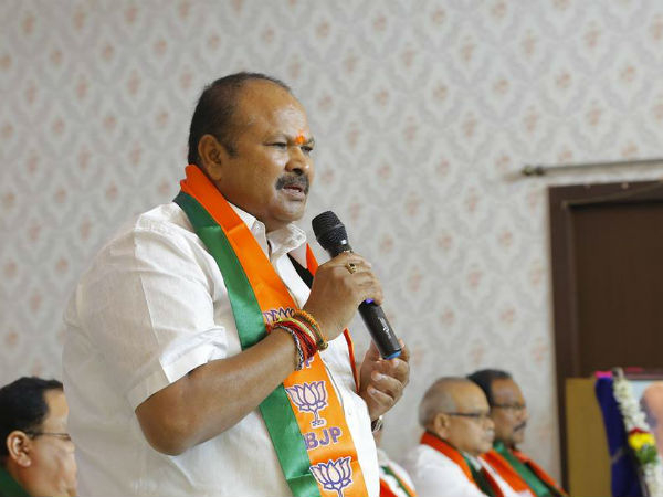 అందుకే...మోడీపై విమర్శలు