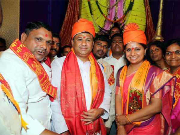 Kavitha fires at Congress and TDP alliance Kavitha fires at Congress and TDP alliance