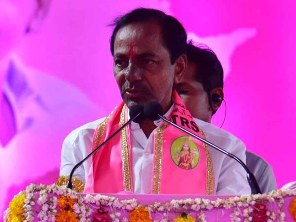 మొదలైన ఎన్నికల హడావిడి..! పొత్తుల పై చెలరేగుతున్న వేడి..!!