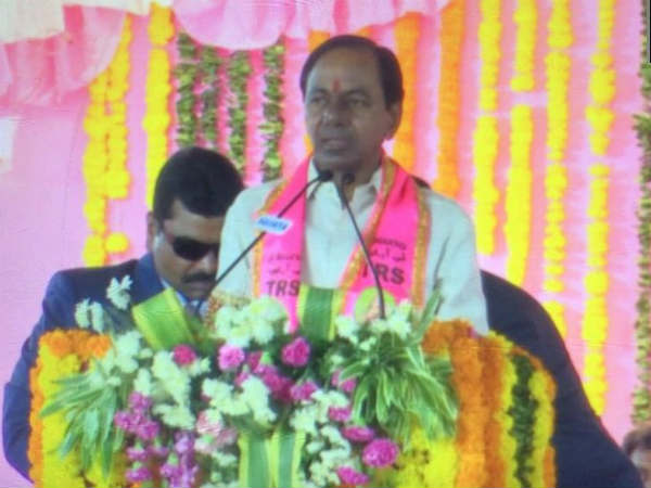 ఢిల్లీకి గులాంగిరి చేద్దామా