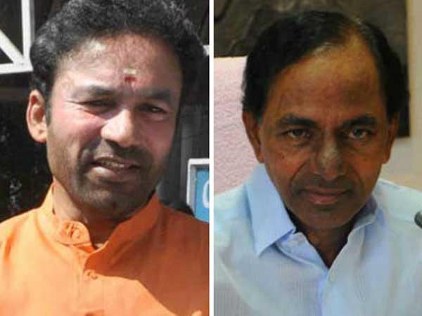 రజాకార్ల రాజ్యం తీసుకొస్తారా?.. కేసీఆర్పై ఫైర్