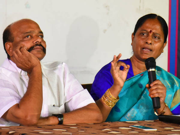 సీట్ల కేటాయింపుపై చర్చించలేదు