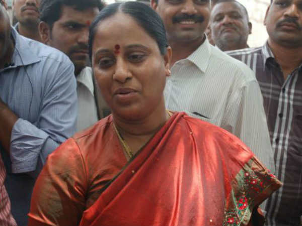 కేటీఆర్ కోటరీ, బహిరంగ లేఖ విడుదల చేస్తాం