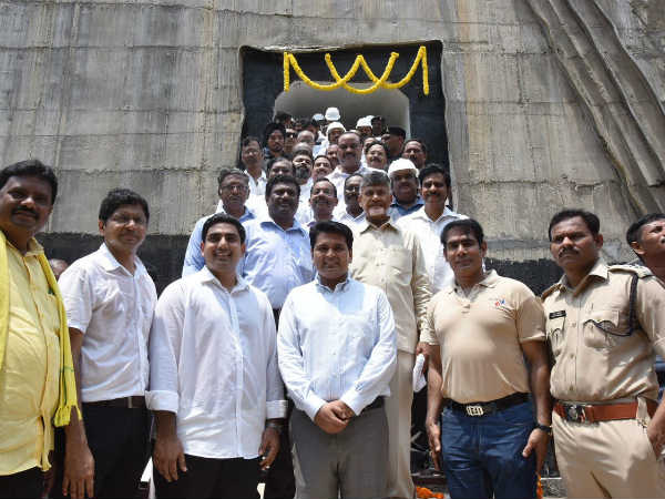 Jagan does not know anything about Polavaram ...but he knows how many bars to Jail door:TDP Ministers Jagan does not know anything about Polavaram ...but he knows how many bars to Jail door:TDP Ministers
