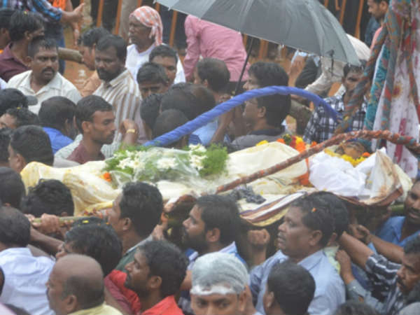 AP Government hold funeral for MLA Kidari and ex MLA Soma AP Government hold funeral for MLA Kidari and ex MLA Soma