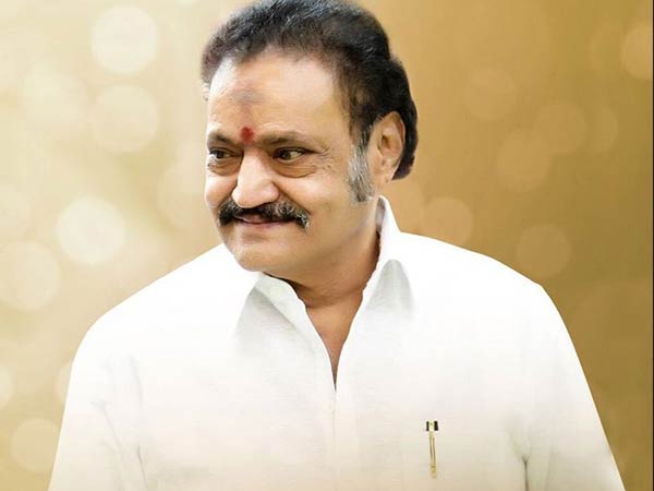బయటకు వెళ్లినప్పుడు హరికృష్ణ వచ్చారు