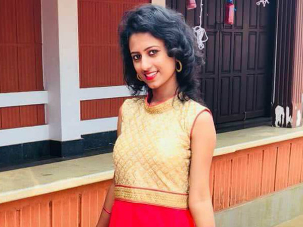 Neha Gangamma(19) committed suicide in Mysuru after hair straightening. Neha Gangamma(19) committed suicide in Mysuru after hair straightening.