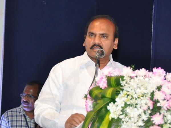 జగన్, పవన్ రాఫెల్ గురించి ప్రశ్నించకుండా.