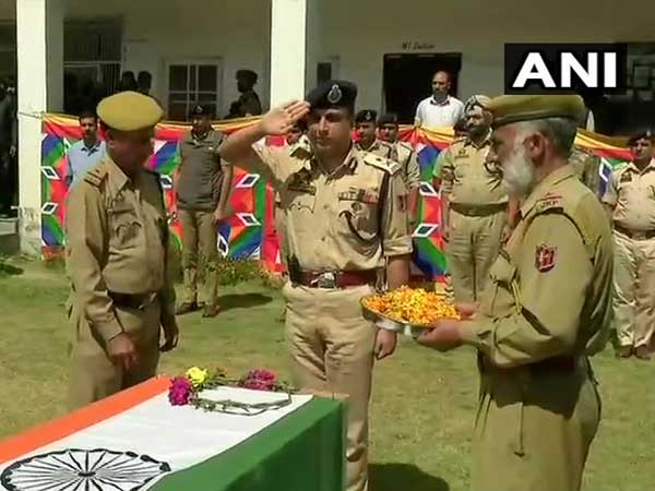Six resign after 3 Policemen Killed by Militants Six resign after 3 Policemen Killed by Militants