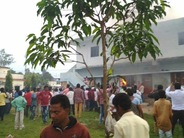 MLA Kidari Murder case: Dumbriguda S.I suspended on the grounds of negligency MLA Kidari Murder case: Dumbriguda S.I suspended on the grounds of negligency
