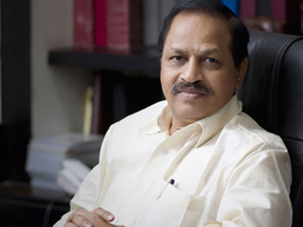 మంత్రి నారాయణపై...అభినందనలు