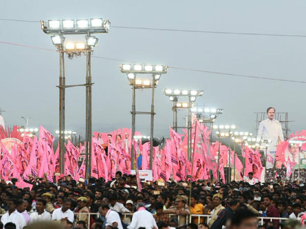 టీఆర్ఎస్ చరిత్రలో ఇంత చెత్తగా మాట్లాడిన సందర్బాలు లేవు..!
