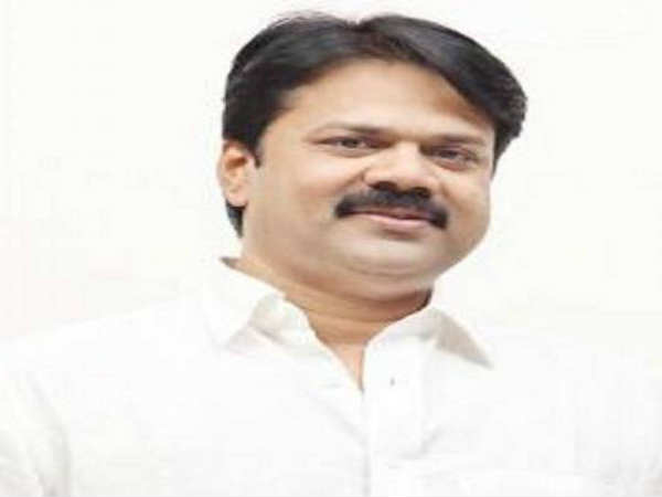 తాజాగా...మరో తూ.గో నేత గుడ్ బై