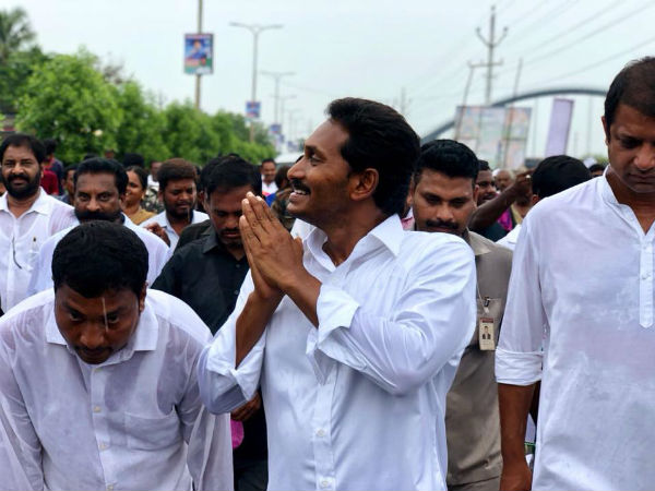 ఎక్కడ ఎలా ఉన్నా అక్కడ ఆ నాలుగు స్థానాల్లో మాత్రం వారు ఓడాలి..! అదే జగన్ లక్ష్యం..!