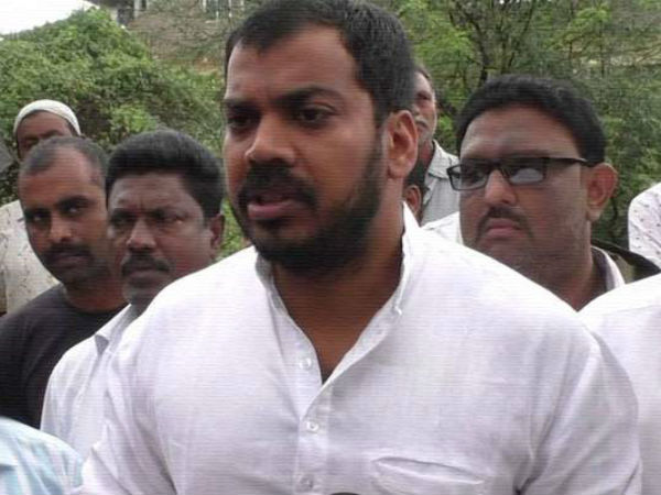YCP MLA has apologized to TDP leaders YCP MLA has apologized to TDP leaders