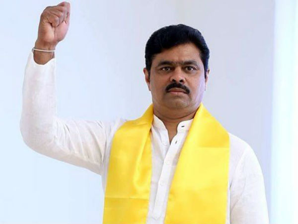 ఐటీ దాడులు ఎక్కడ, ఎందుకు.. పీఏసీ సభ్యుడిగా ఐటీ శాఖకు నోటీసు