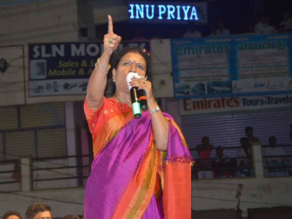 ఫొటోలు, వీడియోలు చూపించు