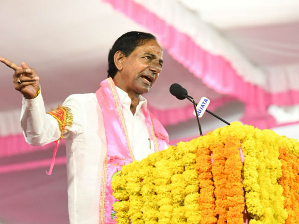 కేటీఆర్ కన్నా హరీష్ కే ఫాలోయింగ్ ఎక్కువ..! ప్రాధాన్యత ఇవ్వాల్సిందే..!!
