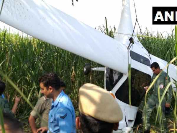 IAF Plane Crash Lands in UPs Baghpat, People Flock to Accident Site to Take Selfies IAF Plane Crash Lands in UPs Baghpat, People Flock to Accident Site to Take Selfies