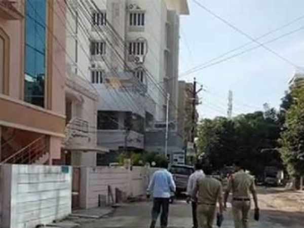 Once again IT raids in Andhra Pradesh Once again IT raids in Andhra Pradesh
