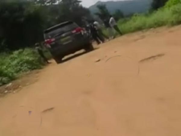 ఆ ఫోన్ కాల్ తో...మృత్యువు వైపు ప్రయాణం