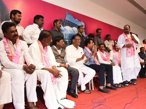 కిరాయిలు కడతరట