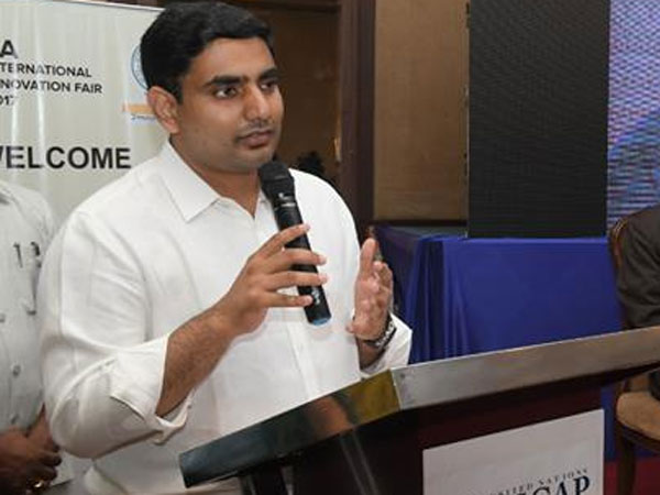 బాబు కష్టపడుతుంటే ఇబ్బంది పెడతారా?