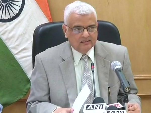 హైకోర్టులో కేసు పెండింగ్పై ఈసీ ఏమన్నదంటే