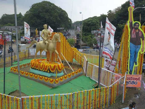 2లక్షలమంది..