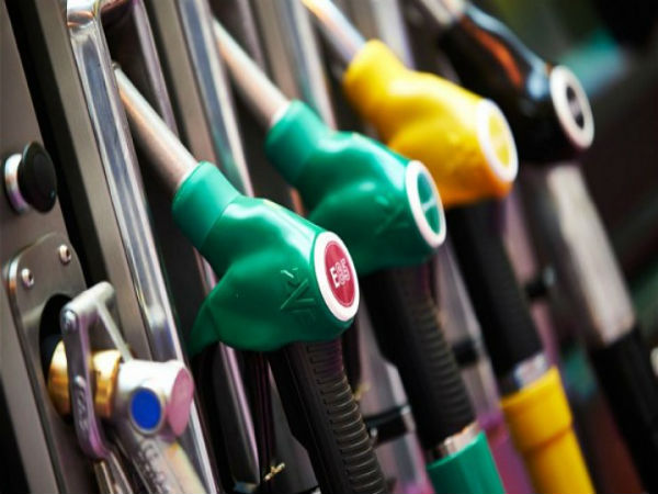 Petrol, diesel prices declined on sixth consecutive day Petrol, diesel prices declined on sixth consecutive day