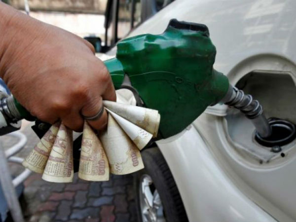 Fuel prices fall further: Petrol below Rs 80 in Delhi, diesel down by 20 paise/litre Fuel prices fall further: Petrol below Rs 80 in Delhi, diesel down by 20 paise/litre