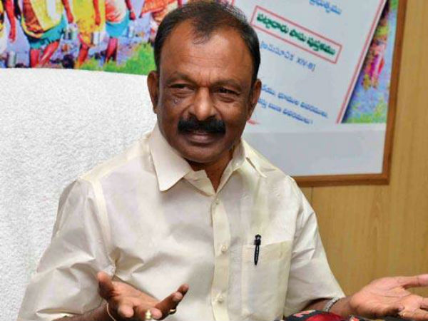 Congress will win all the 175 Assembly and 25 Lok Sabha seats:APCC Chief Raghuveera Reddy Congress will win all the 175 Assembly and 25 Lok Sabha seats:APCC Chief Raghuveera Reddy