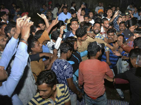 Amritsar Dussehra Event Organiser Missing, Protesters Target Their Homes Amritsar Dussehra Event Organiser Missing, Protesters Target Their Homes