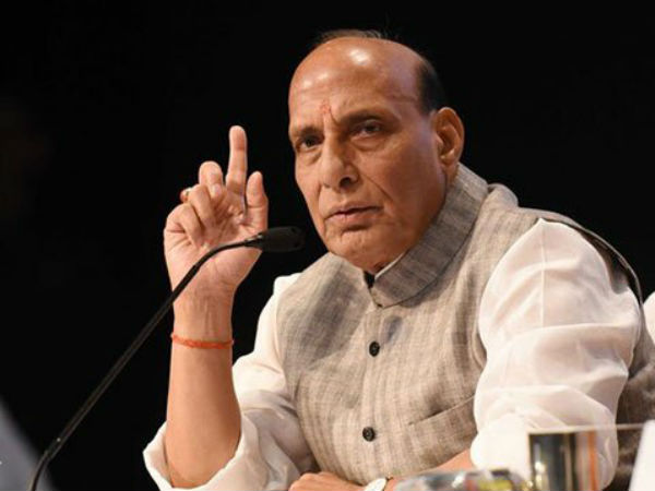 టిట్లి తుఫాను బాధితుల్ని ఆదుకుంటాం