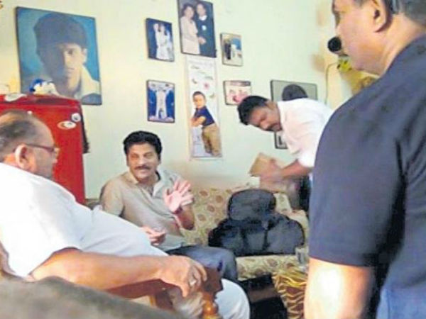 ఓటుకు నోటు డబ్బుపై ఆరా