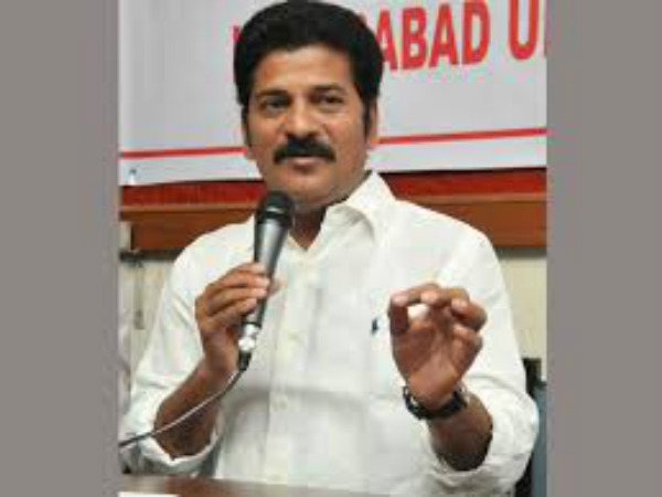 కేసీఆర్పై చర్యలు తీసుకోండి