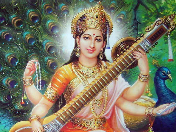 7 . మహా సరస్వతి దేవి. కదంబం ప్రసాదం ఏడవ రోజు