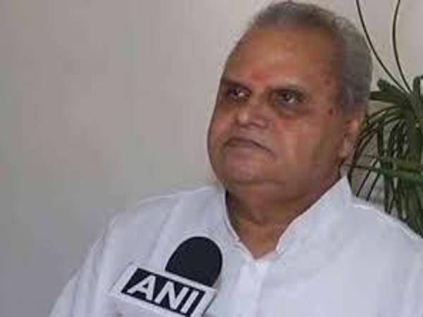 Terrorists should not expect flowers if they fire bullets: Jammu and Kashmir Governor Satya Pal Malik Terrorists should not expect flowers if they fire bullets: Jammu and Kashmir Governor Satya Pal Malik