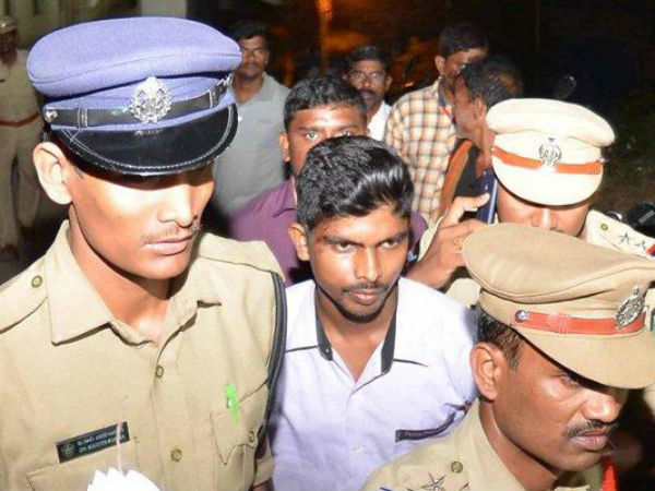 కాల్ డేటా...అదే ప్రధానంగా