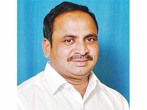Shocking:Businessman suicide creates sensation in Vijayawada Shocking:Businessman suicide creates sensation in Vijayawada