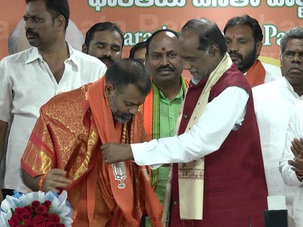 బీజేపీలో కులాలు.. కుటుంబాలు లేవు..