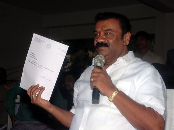 సిగ్గులేకుండా మాట్లాడుతున్నారా?