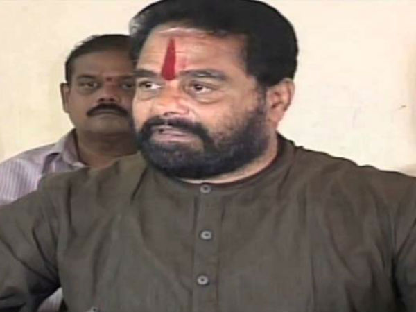 శివాజీ ఆపరేషన్ గరుడ రహస్యాలు బయటపెట్టాలి