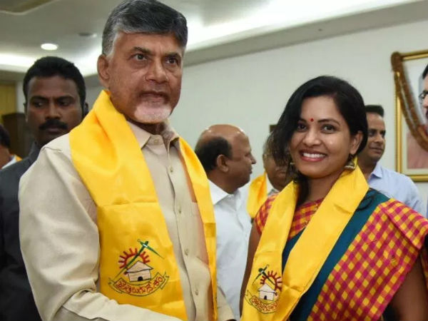 సినీరంగంపై మక్కువతో హైదరాబాద్కు మకాం..