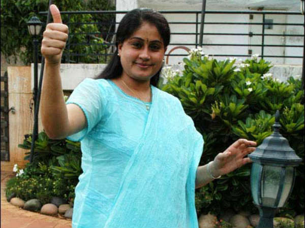 ఈ రాములక్క మీ కోసం నిలబడే మనిషి, సమస్తం అప్పగించా
