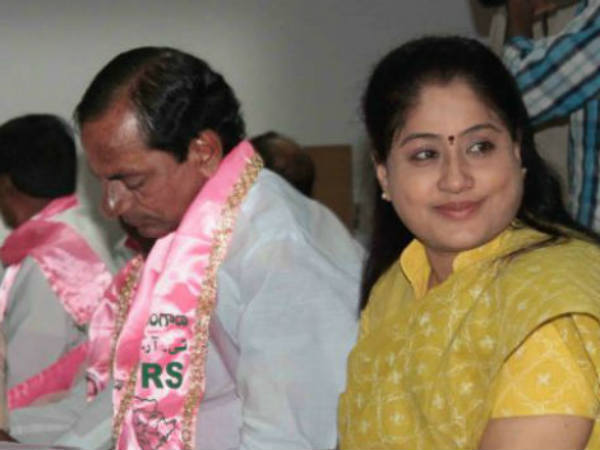 సోనియా గాంధీ తెలంగాణ దేవత