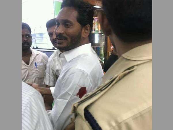 పరామర్శించిన వారిని కూడా తప్పుబడతారా?