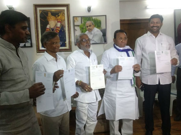 ఆ లెక్క చూసి వైసీపీ నేతల రాజీనామా